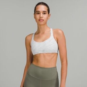 Lululemon free to be bra